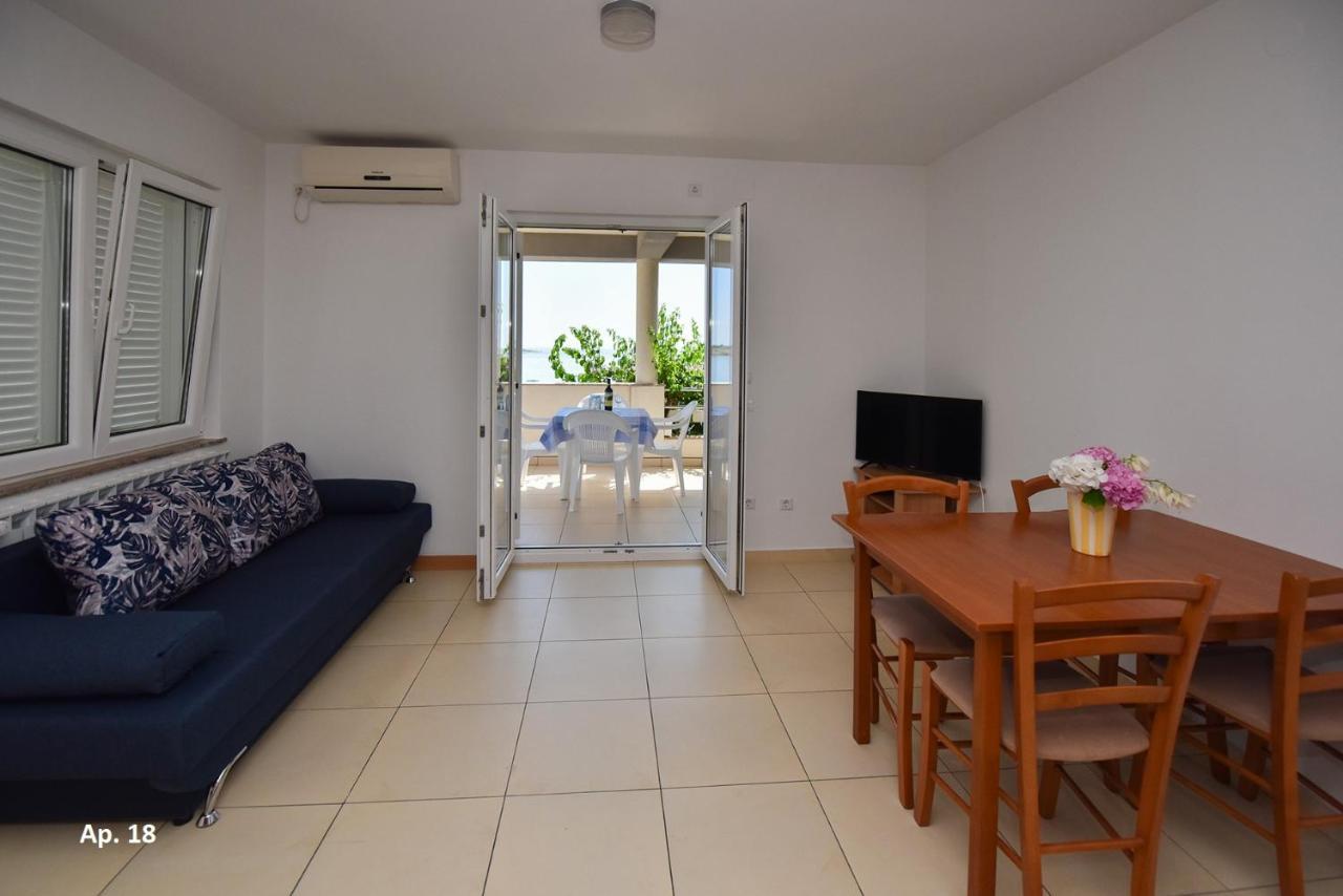 Apartments Bella Sky Novalja Extérieur photo