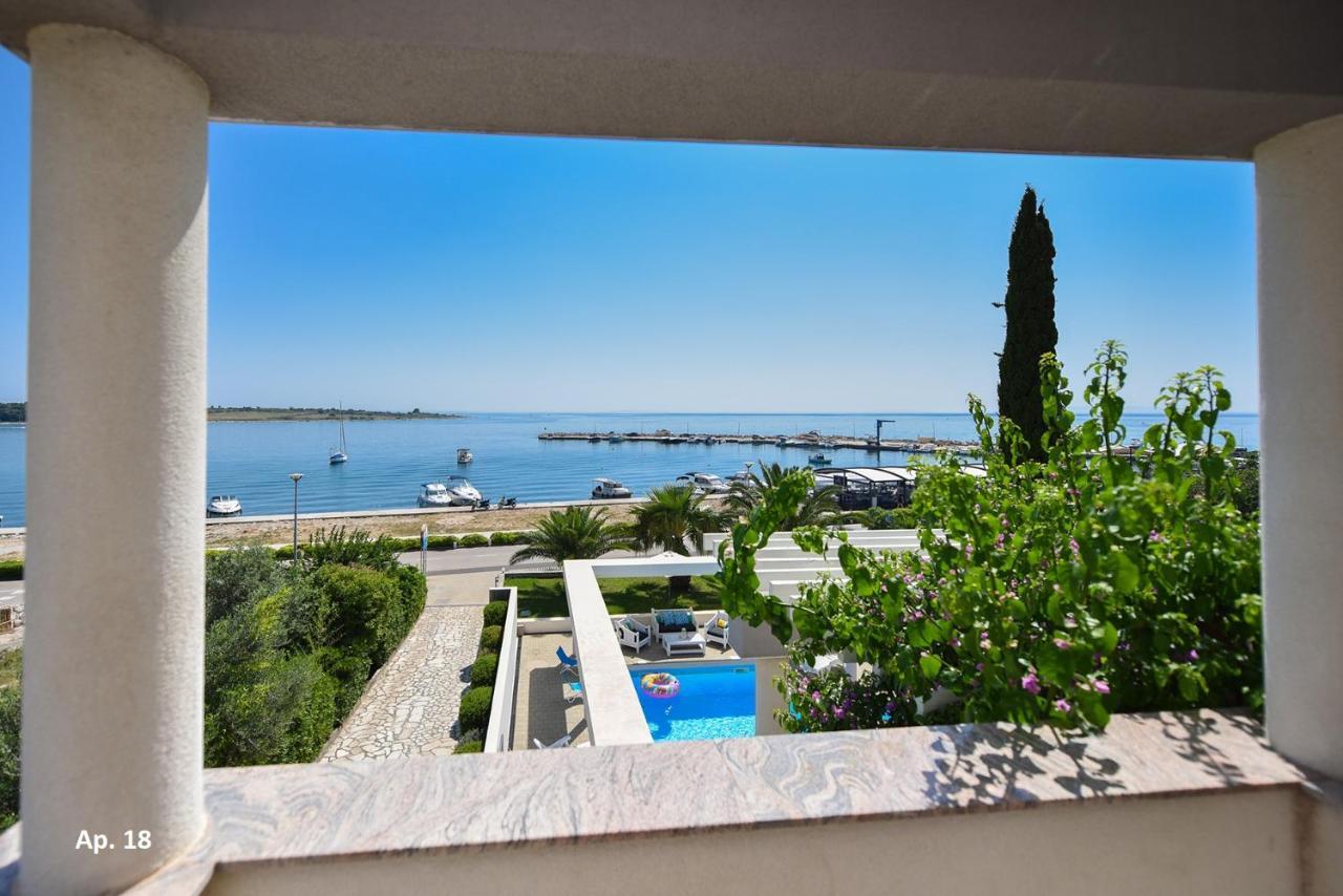 Apartments Bella Sky Novalja Extérieur photo