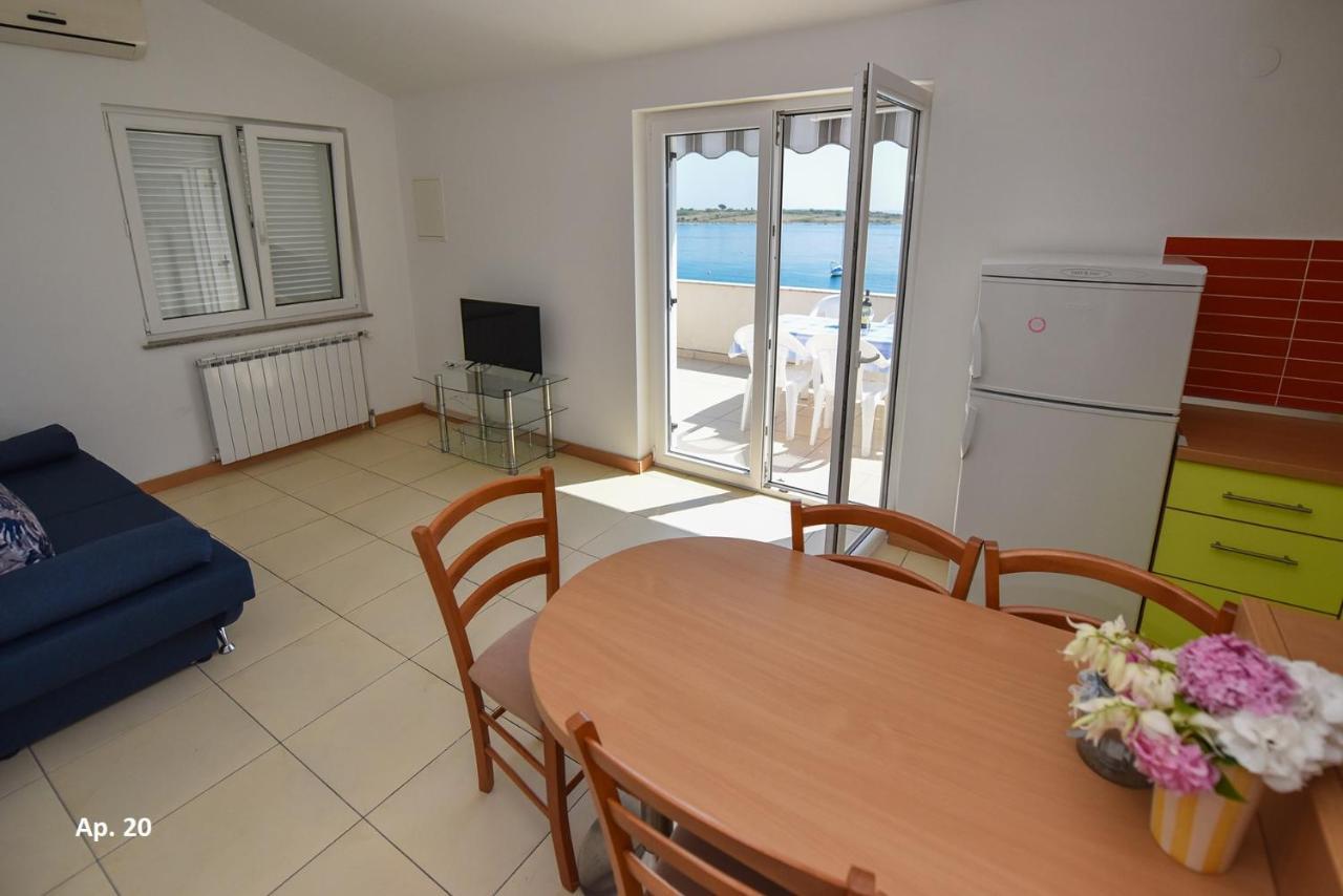 Apartments Bella Sky Novalja Extérieur photo